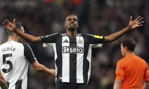 Newcastle đe dọa vị trí thứ 2 của Arsenal ở Ngoại hạng Anh Newcastle đe dọa vị trí thứ 2 của Arsenal ở Ngoại hạng Anh