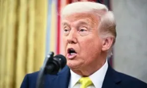 Ông Trump: 'Sẽ mất 200 năm nếu xét xử từng người nhập cư' Ông Trump: 'Sẽ mất 200 năm nếu xét xử từng người nhập cư'