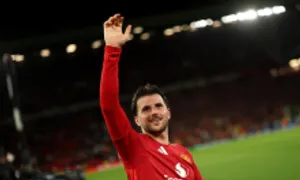 Bản năng giúp Mount ghi tuyệt phẩm cho Man Utd Bản năng giúp Mount ghi tuyệt phẩm cho Man Utd