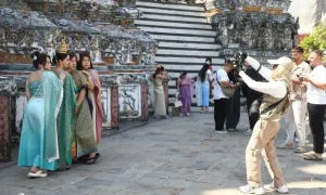 Thái Lan truy quét loạt công ty lữ hành và hướng dẫn viên 'chui' Thái Lan truy quét loạt công ty lữ hành và hướng dẫn viên 'chui'