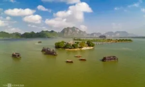 Chùa Tam Chúc miễn phí vé xe và suất ăn cho khách chiêm bái xá lợi Phật Chùa Tam Chúc miễn phí vé xe và suất ăn cho khách chiêm bái xá lợi Phật