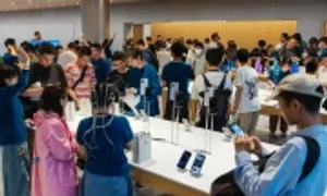 iPhone 16 giảm hơn 300 USD trên sàn thương mại Trung Quốc