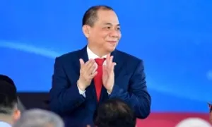 Ông Phạm Nhật Vượng tài trợ cho VinFast thêm 20.500 tỷ đồng trong 6 tháng Ông Phạm Nhật Vượng tài trợ cho VinFast thêm 20.500 tỷ đồng trong 6 tháng