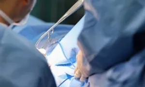 Gặp họa do tự lộn bao quy đầu Gặp họa do tự lộn bao quy đầu