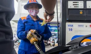 Xăng dầu được giảm 2% thuế VAT tới hết 2026 Xăng dầu được giảm 2% thuế VAT tới hết 2026