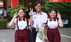 Điểm thi lớp 10 môn Toán ở TP HCM 'khả quan' Điểm thi lớp 10 môn Toán ở TP HCM 'khả quan'