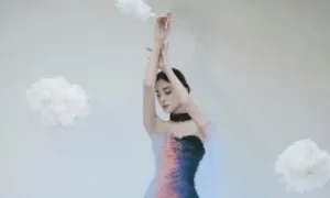 Mỹ nữ Tân Cương hóa 'nữ thần mây trắng'