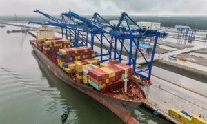 Tỉnh nào không giáp biển nhưng có cảng biển? Tỉnh nào không giáp biển nhưng có cảng biển?