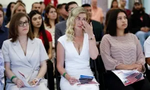 Triển vọng xa vời với thẻ vàng nhập cư 5 triệu USD của ông Trump Triển vọng xa vời với thẻ vàng nhập cư 5 triệu USD của ông Trump