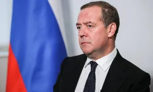 Ông Medvedev đáp trả tối hậu thư của ông Trump Ông Medvedev đáp trả tối hậu thư của ông Trump