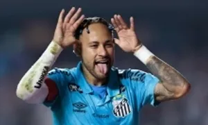 Neymar lần đầu lập cú đúp sau 3 năm