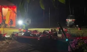 Ôtô lao vào hội diễn văn nghệ, 11 người gặp nạn Ôtô lao vào hội diễn văn nghệ, 11 người gặp nạn