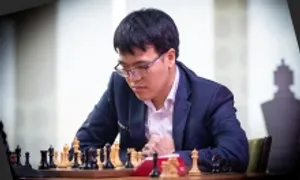 Quang Liêm thua Vua cờ Gukesh ở cờ nhanh Quang Liêm thua Vua cờ Gukesh ở cờ nhanh