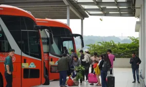 Giá vé xe khách tăng 40% dịp lễ Quốc khánh Giá vé xe khách tăng 40% dịp lễ Quốc khánh
