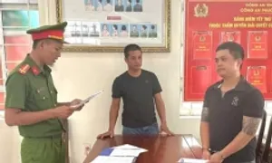 Trộm cá huyết long giá 60 triệu đồng Trộm cá huyết long giá 60 triệu đồng