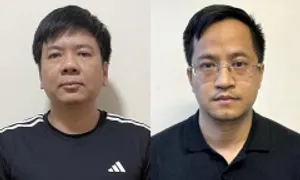 Hai em của 'Shark' Thủy và 21 người bị khởi tố Hai em của 'Shark' Thủy và 21 người bị khởi tố
