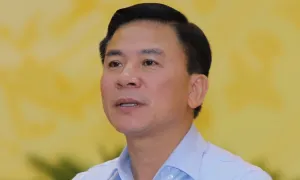 Phó Ban Tổ chức Trung ương Đỗ Trọng Hưng bị tạm hoãn xuất cảnh