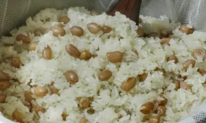 Tác dụng của ngâm gạo nếp trước khi đồ xôi Tác dụng của ngâm gạo nếp trước khi đồ xôi