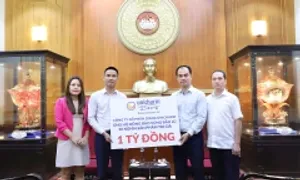 Diana Unicharm tặng 30.000 sản phẩm vệ sinh cho vùng bão lũ Diana Unicharm tặng 30.000 sản phẩm vệ sinh cho vùng bão lũ
