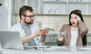 Nghịch lý hôn nhân lung lay vì vợ kiếm tiền giỏi hơn chồng Nghịch lý hôn nhân lung lay vì vợ kiếm tiền giỏi hơn chồng