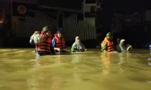 Lũ sông Bồ đạt đỉnh, bằng mức lịch sử 2020