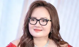 Người phụ nữ bị bắt vì liên quan sai phạm của Hoàng Hường